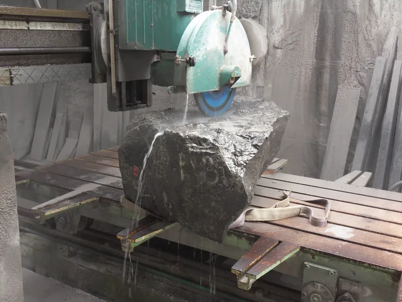 Vakmanschap in natuursteen - ons atelier