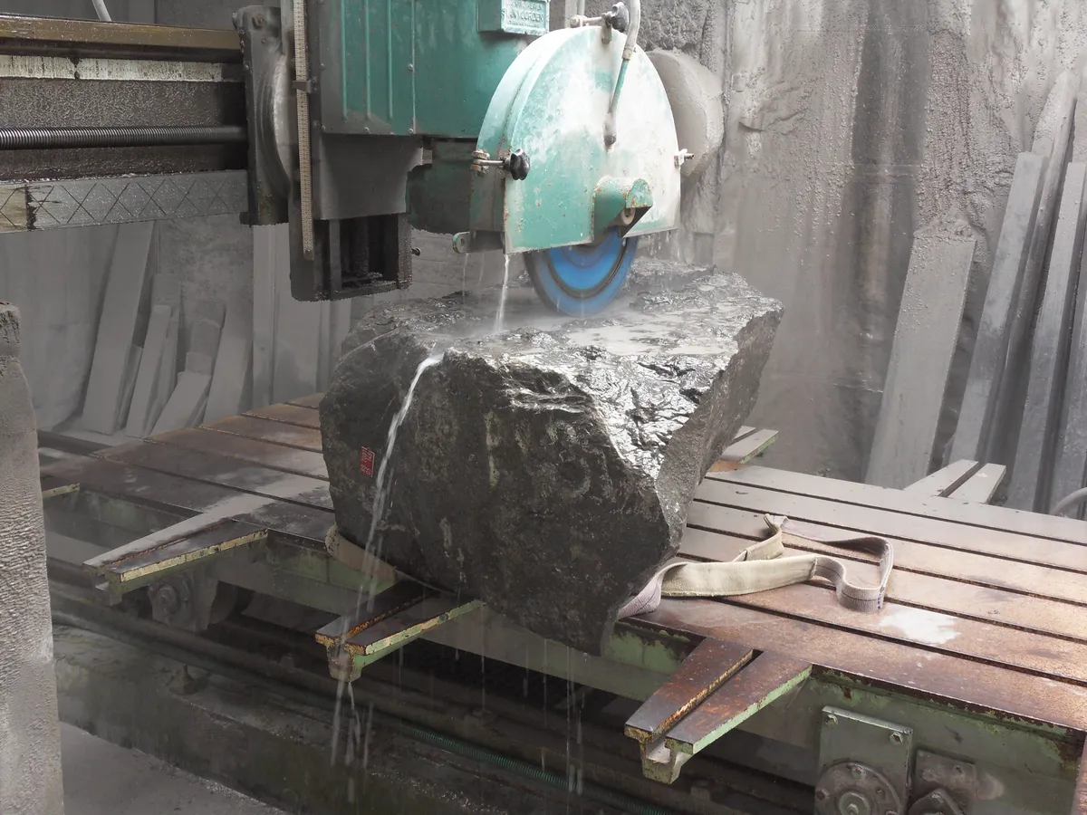 Vakmanschap in natuursteen - ons atelier